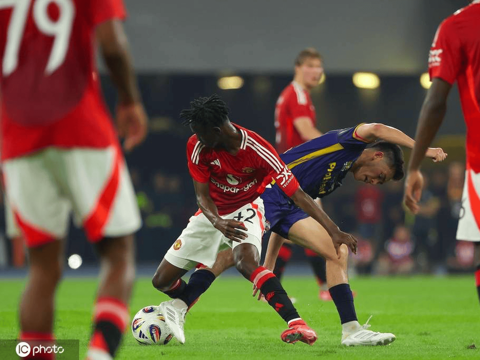 关于今夜曼联调整名单以备全明星赛，单刀错失环节打磨，底气十足，年轻球员得到机会的信息