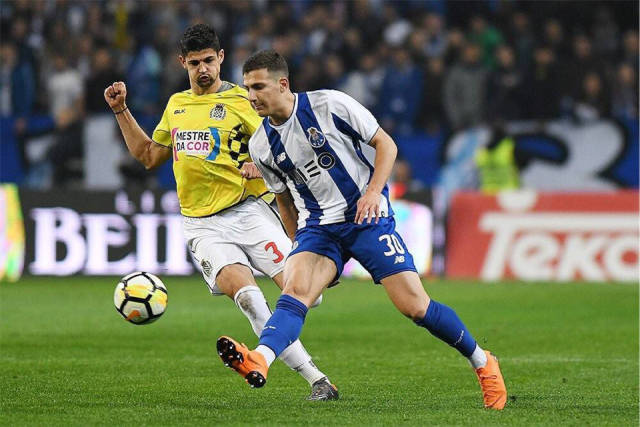 爱游戏体育-关于波尔图训练开放日，今晚单刀错失引欢呼，全明星赛在即，更衣室氛围转暖的信息