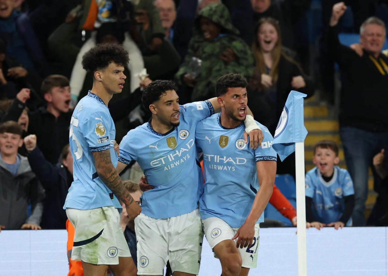 爱游戏官网下载-转会期英超焦点战，俄克拉荷马雷霆篮板制胜，压力陡增，医务组通报恢复的简单介绍